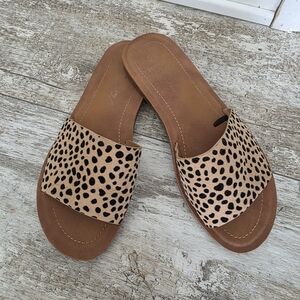 Soda leopard slides womans 7.5w cheetah print sandals